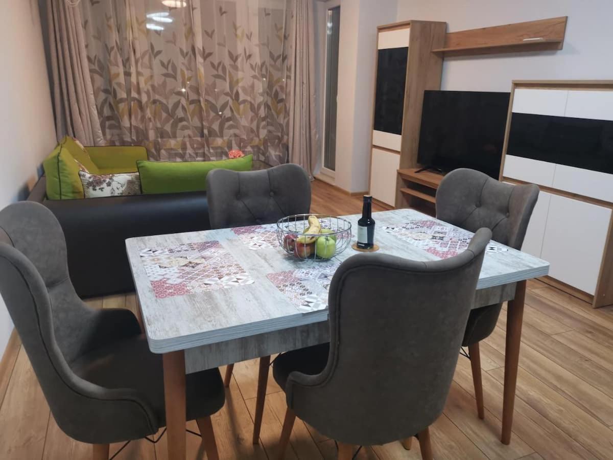 New Apartment Near City Center With Free Parking Sofia Bagian luar foto